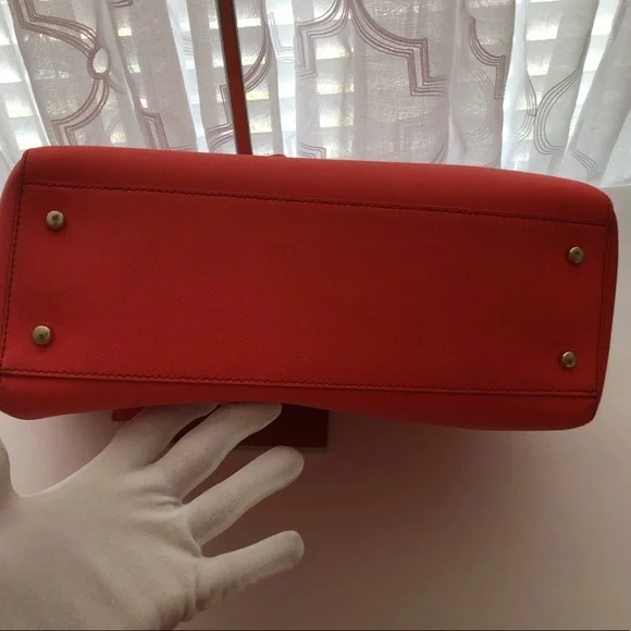 Kate Spade Coral Tote - Picture 11 of 17